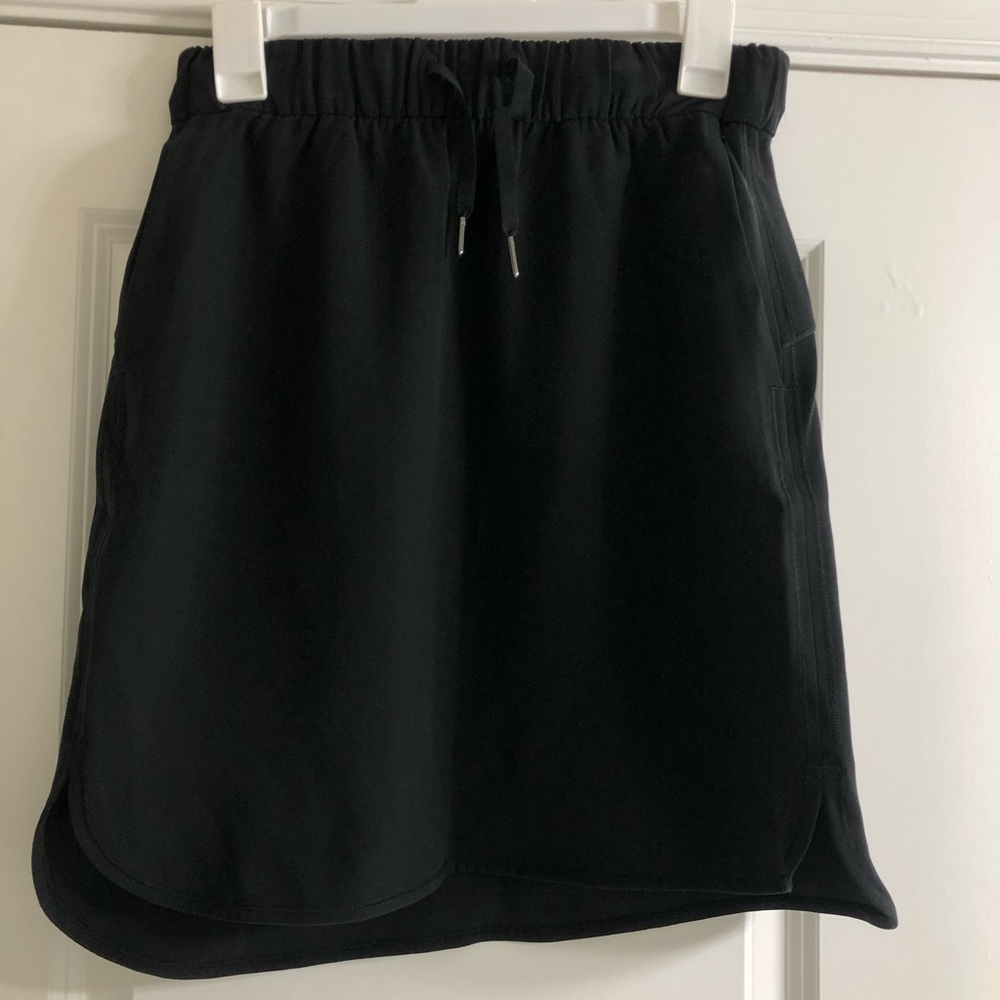 Lululemon on the fly skirt